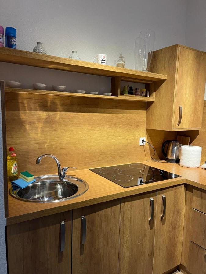 Ora-Prn, Studio Apartment In The City Centre Prisztina Zewnętrze zdjęcie